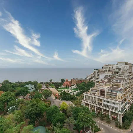 Arcadia Pearl Sea Side View Одеса
